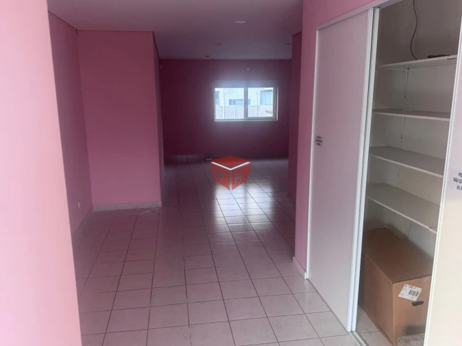 Loja para Arrendamento em Povoa de Lanhoso (N. Senhora do Amparo) Foto 10