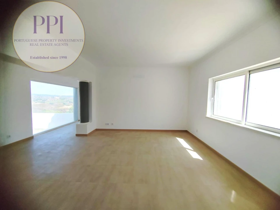 Moradia T3 para Venda em Budens Foto 21