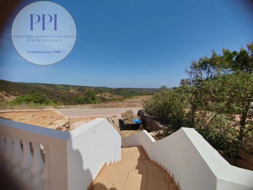 Moradia T3 para Venda em Budens Foto 2