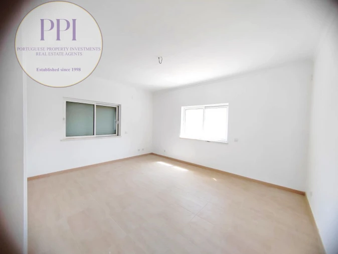 Moradia T3 para Venda em Budens Foto 14