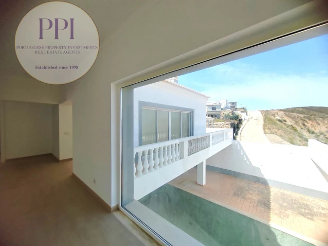 Moradia T3 para Venda em Budens Foto 8