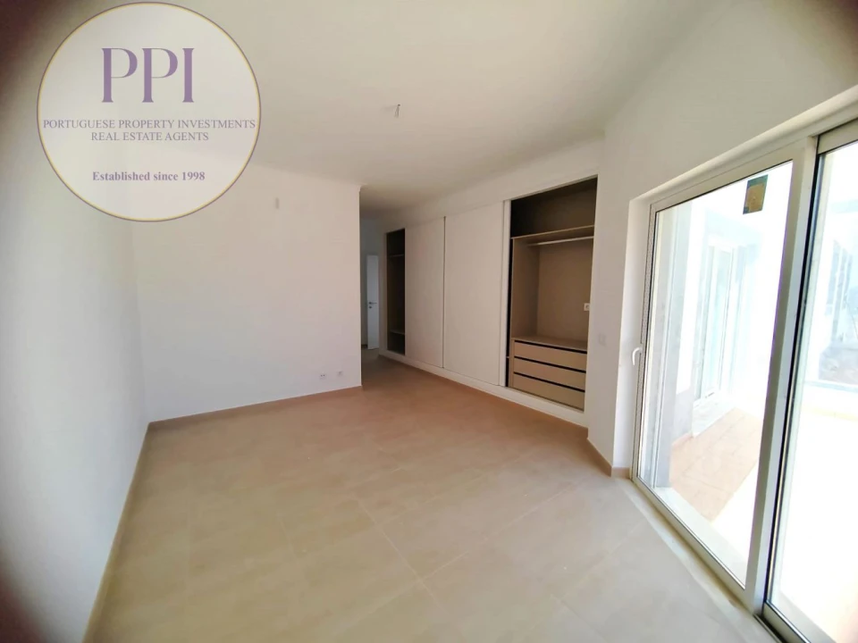 Moradia T3 para Venda em Budens Foto 36