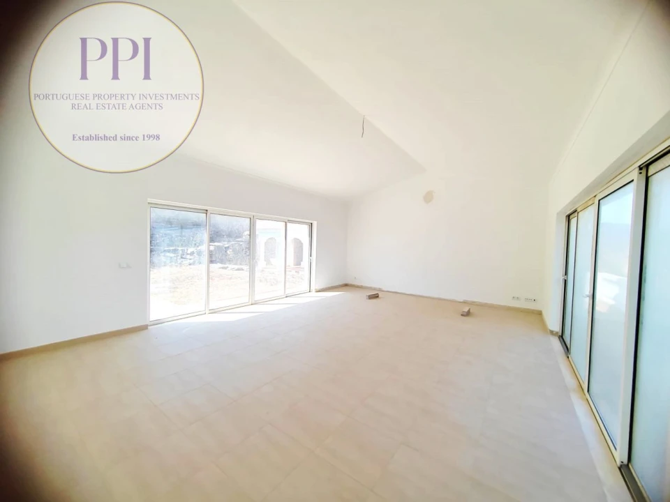 Moradia T3 para Venda em Budens Foto 19