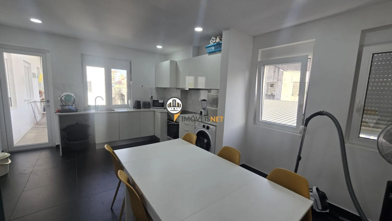 Apartamento T4 para Venda em Castelo Branco Foto 16