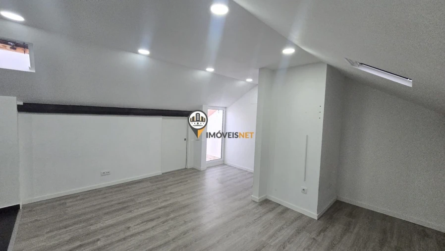 Apartamento T4 para Venda em Castelo Branco Foto 46