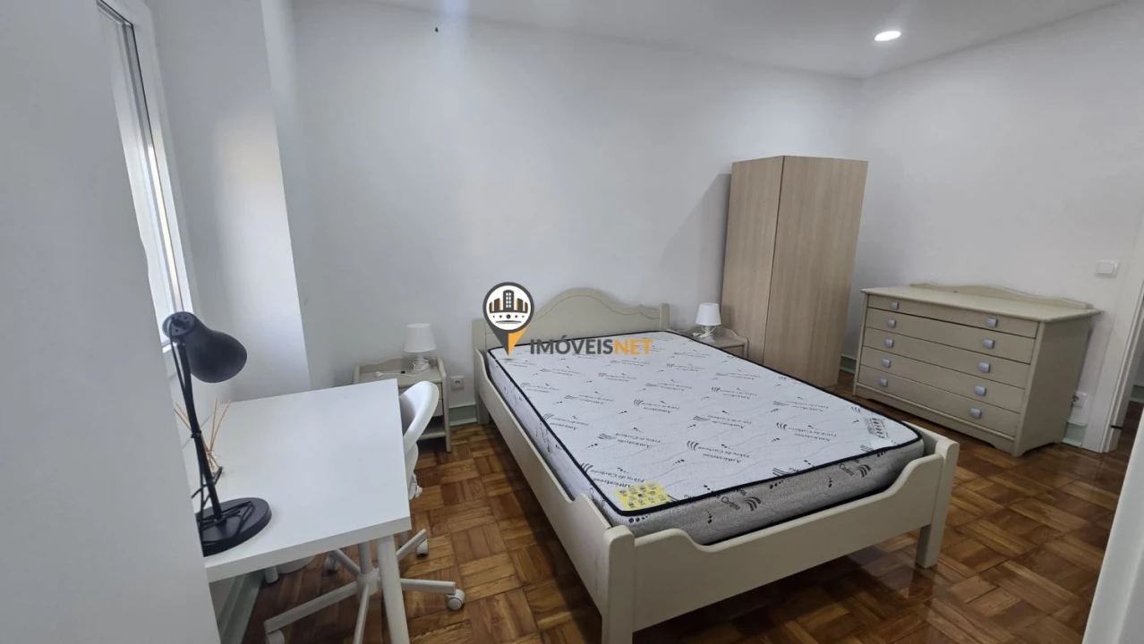 Apartamento T4 para Venda em Castelo Branco Foto 8