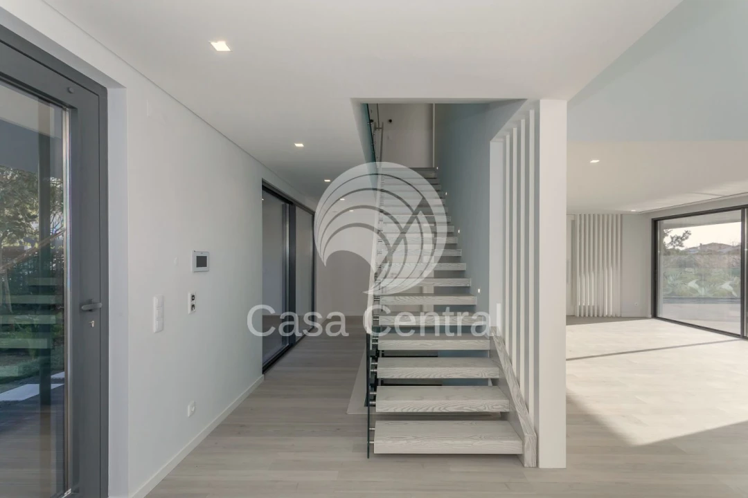 Moradia T5 para Venda em Alcabideche Foto 27