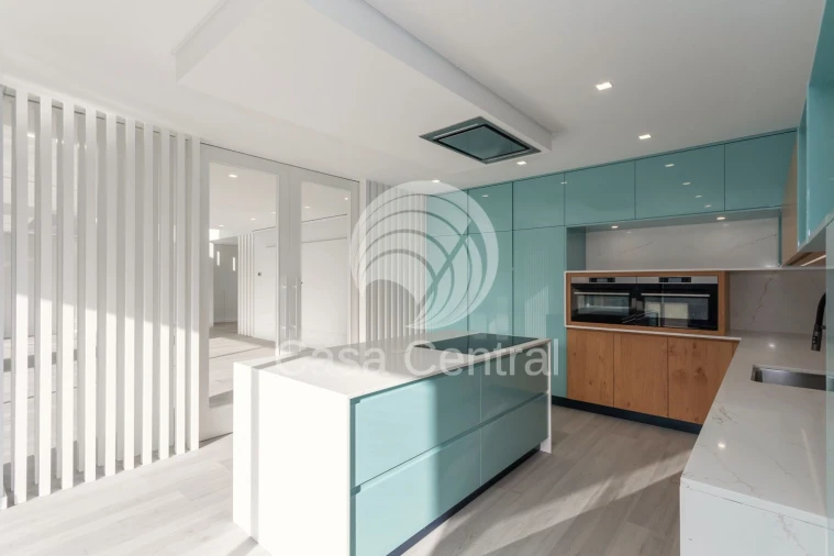 Moradia T5 para Venda em Alcabideche Foto 13