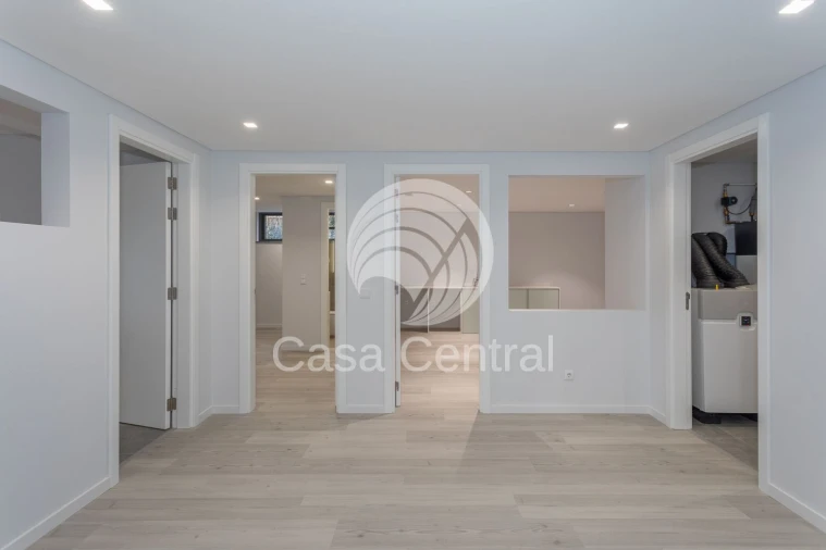 Moradia T5 para Venda em Alcabideche Foto 42