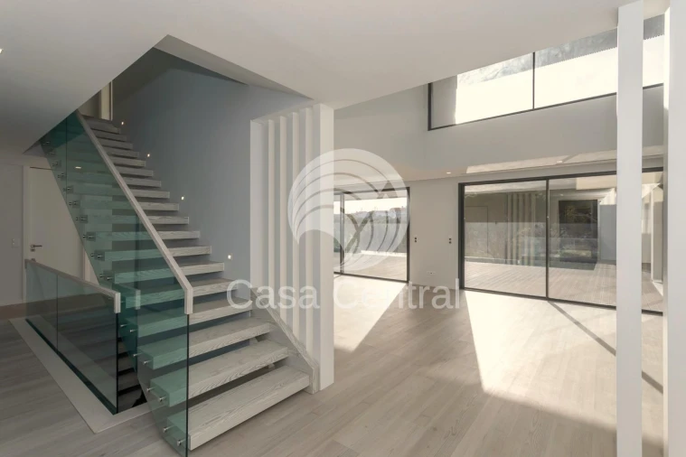 Moradia T5 para Venda em Alcabideche Foto 4