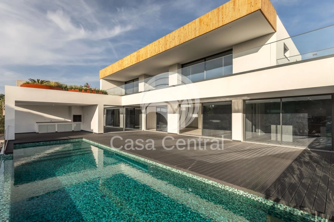 Moradia T5 para Venda em Alcabideche Foto 3