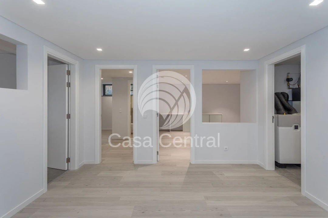 Moradia T5 para Venda em Alcabideche Foto 42