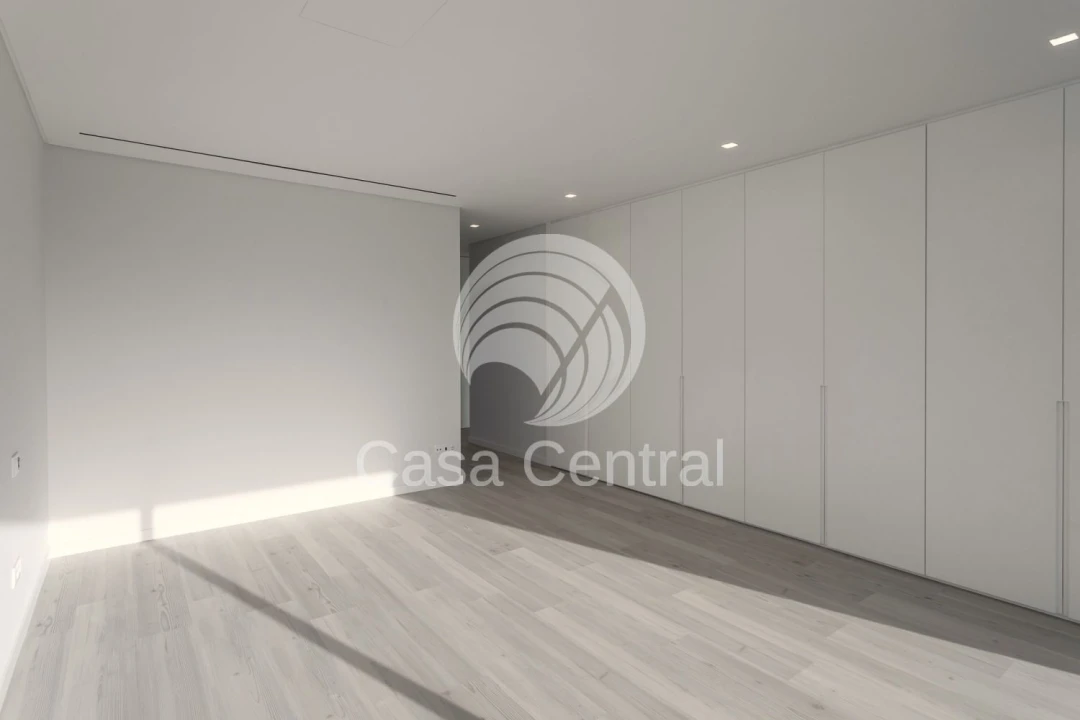 Moradia T5 para Venda em Alcabideche Foto 38