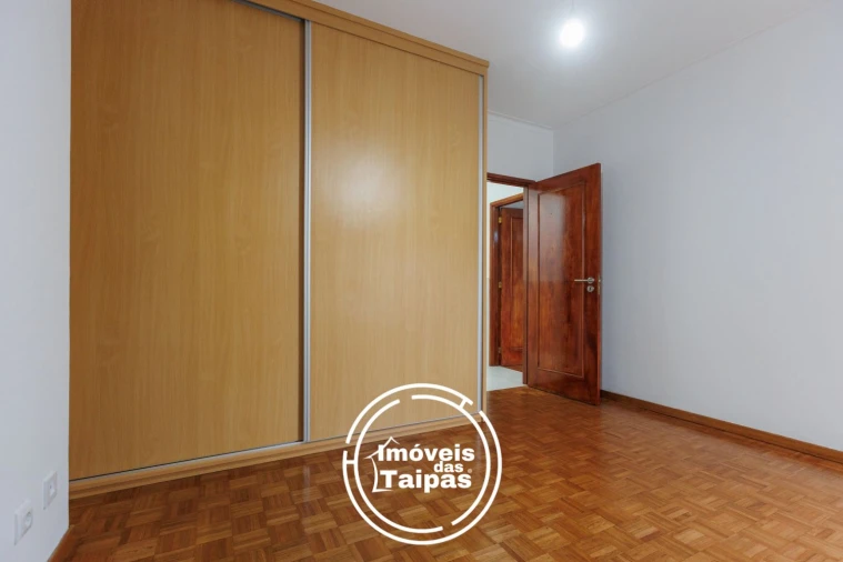 Apartamento T2 para Venda em Caldelas Foto 14