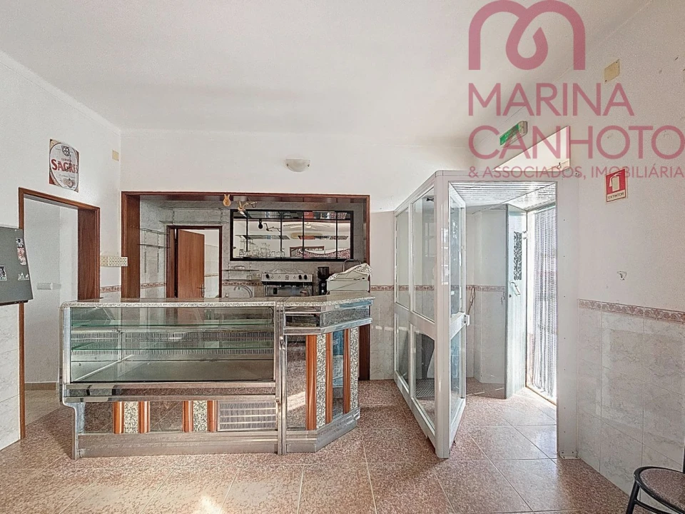 Moradia T2 para Venda em Orada Foto 13