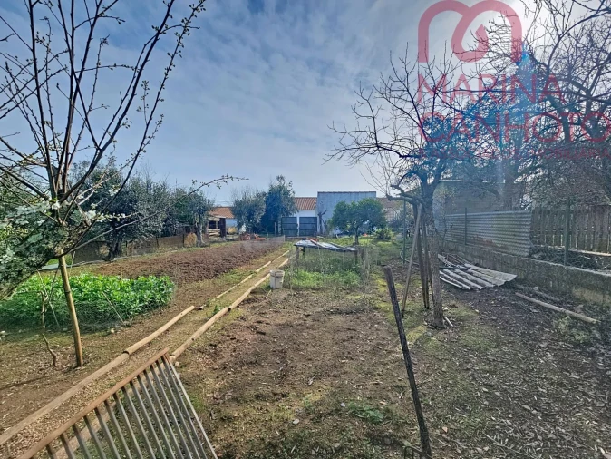 Moradia T2 para Venda em Orada Foto 24