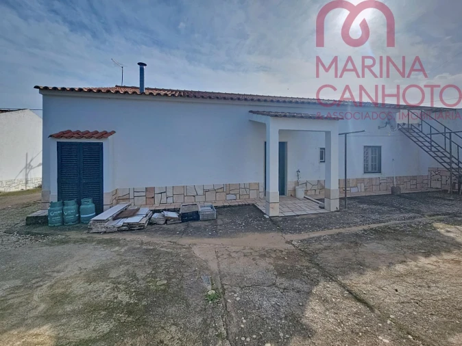 Moradia T2 para Venda em Orada Foto 19