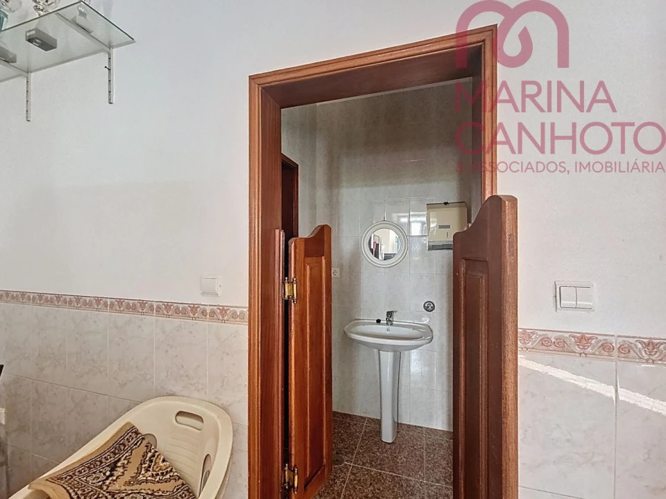 Moradia T2 para Venda em Orada Foto 11