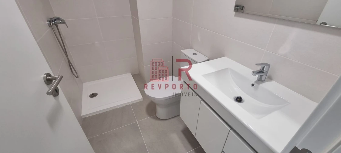 Apartamento T2 para Venda em Lamego (Almacave e Sé) Foto 19