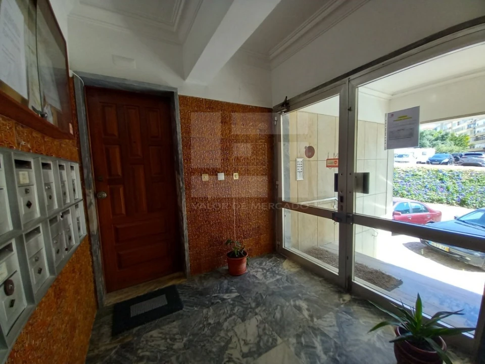 Apartamento T2 para Venda em Almada, Cova da Piedade, Pragal e Cacilhas Foto 17