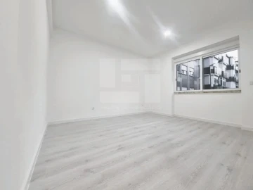 Apartamento T2 para Venda em Almada, Cova da Piedade, Pragal e Cacilhas