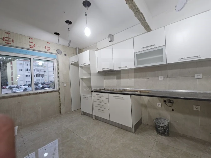 Apartamento T2 para Venda em Almada, Cova da Piedade, Pragal e Cacilhas Foto 8