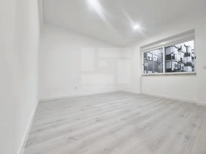 Apartamento T2 para Venda em Almada, Cova da Piedade, Pragal e Cacilhas Foto 4