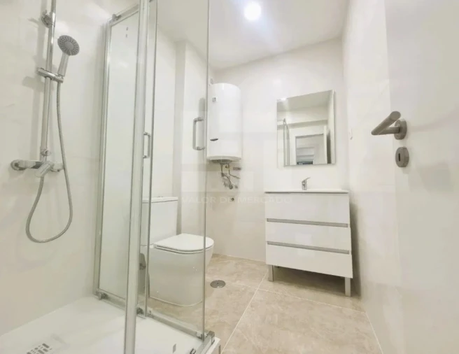 Apartamento T2 para Venda em Almada, Cova da Piedade, Pragal e Cacilhas Foto 6