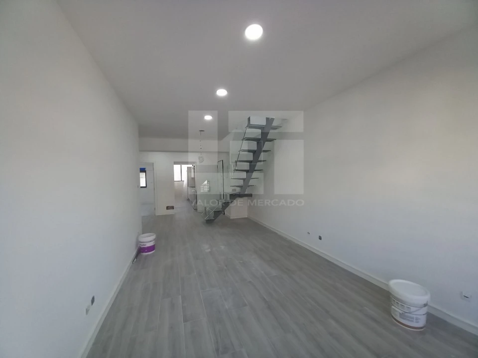 Apartamento T3 para Venda em Costa da Caparica Foto 8