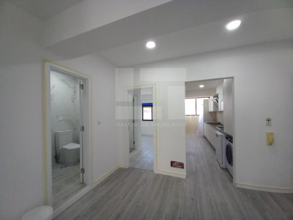 Apartamento T3 para Venda em Costa da Caparica Foto 9
