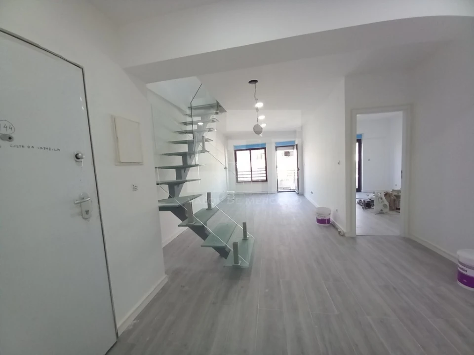 Apartamento T3 para Venda em Costa da Caparica Foto 5