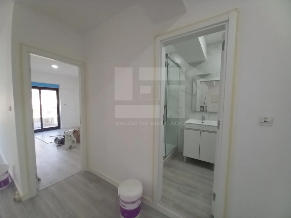 Apartamento T3 para Venda em Costa da Caparica Foto 13