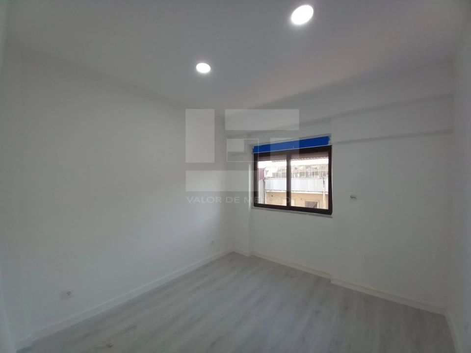 Apartamento T3 para Venda em Costa da Caparica Foto 22