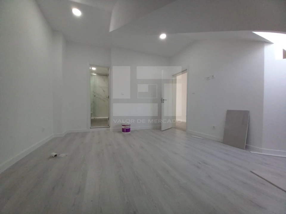 Apartamento T3 para Venda em Costa da Caparica Foto 27