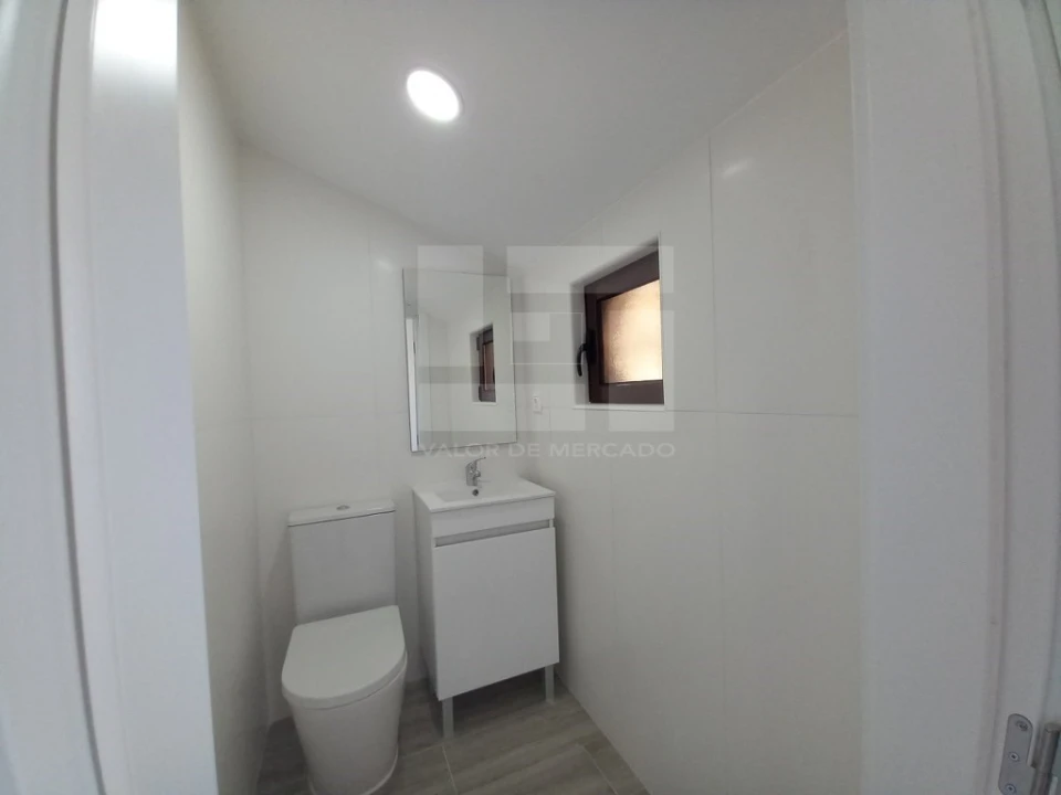 Apartamento T3 para Venda em Costa da Caparica Foto 33