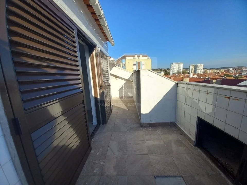 Apartamento T3 para Venda em Costa da Caparica Foto 34