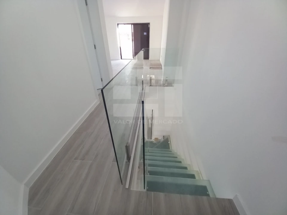 Apartamento T3 para Venda em Costa da Caparica Foto 39