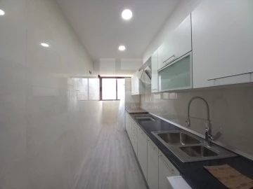 Apartamento T3 para Venda em Costa da Caparica