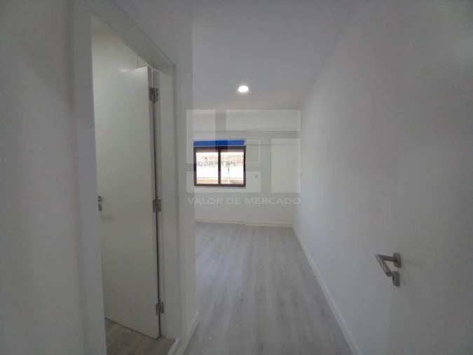 Apartamento T3 para Venda em Costa da Caparica Foto 19