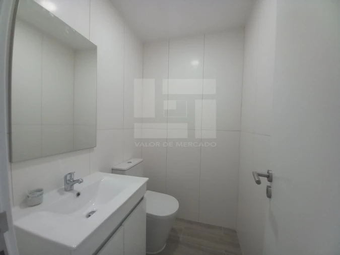 Apartamento T3 para Venda em Costa da Caparica Foto 20