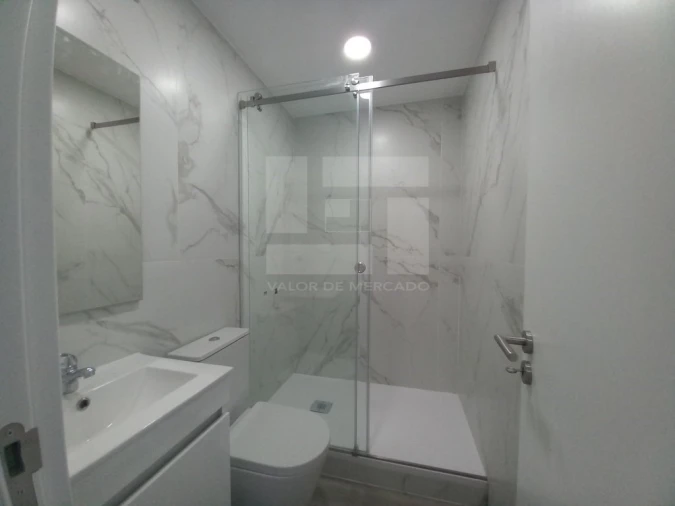 Apartamento T3 para Venda em Costa da Caparica Foto 28