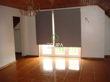 Moradia T4 para Venda em Pombeiro de Ribavizela