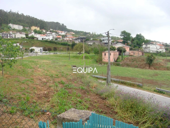 Moradia T4 para Venda em Pombeiro de Ribavizela Foto 18