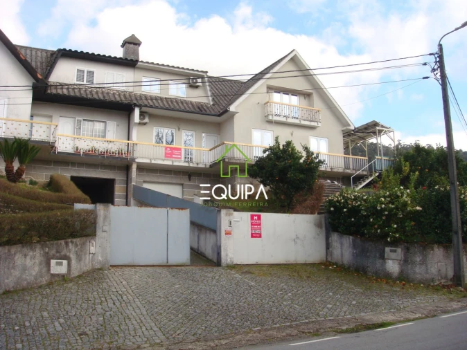 Moradia T4 para Venda em Pombeiro de Ribavizela