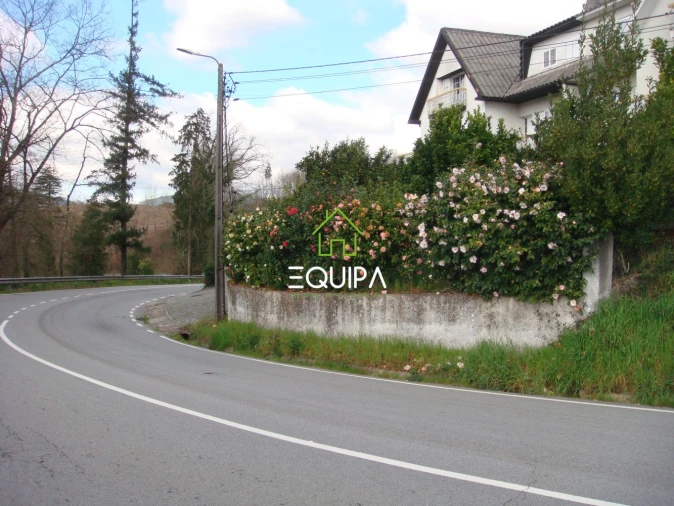 Moradia T4 para Venda em Pombeiro de Ribavizela Foto 22