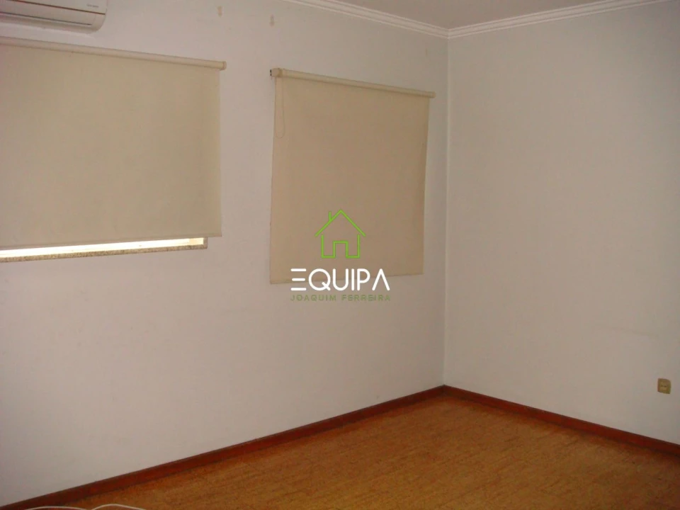 Moradia T4 para Venda em Pombeiro de Ribavizela Foto 42