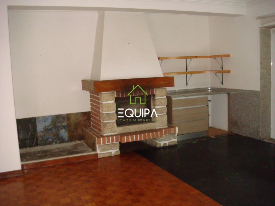 Moradia T4 para Venda em Pombeiro de Ribavizela Foto 54