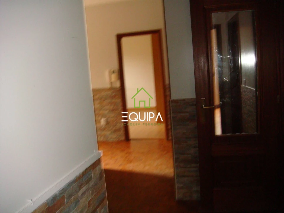 Moradia T4 para Venda em Pombeiro de Ribavizela Foto 52