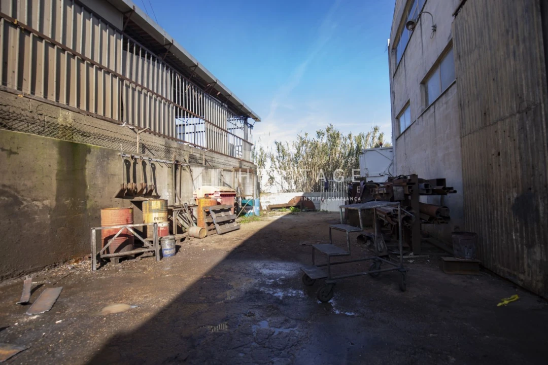 Loja para Venda em Alhos Vedros Foto 5