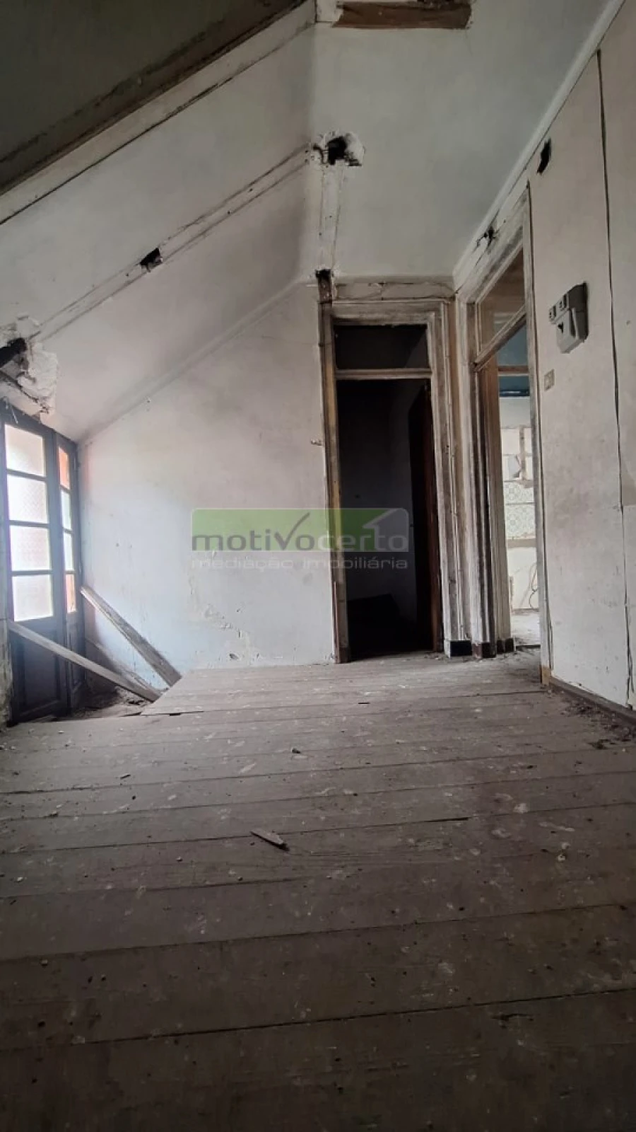 Moradia T2 para Venda em Campolide Foto 14